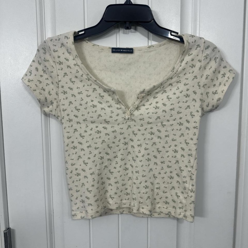 Brandy Mellville zelly short sleeve top cream with green ditsy floral print. S